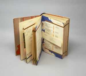 Los 411 - Craddock, Harry - The Savoy Cocktail Book. London und New York, Constable bzw. Simon & Schuster, 1930. - Mit eigenhändiger Verfasserwidmung - 5 - thumb