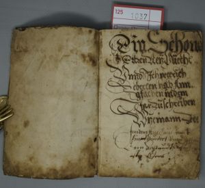 Los 1037 - Eberlein, Ulrich - "Ein Schone Artzenney Püechl." Deutsche Handschrift auf Papier. Schwaben 1578. Umfangreiches Arzneibuch - 3 - thumb