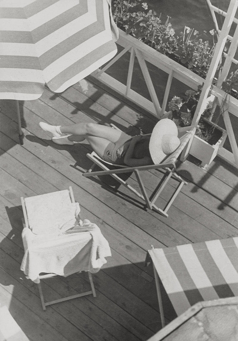 Lot 4244, Auction  126, Wolff, Dr. Paul, Sun deck