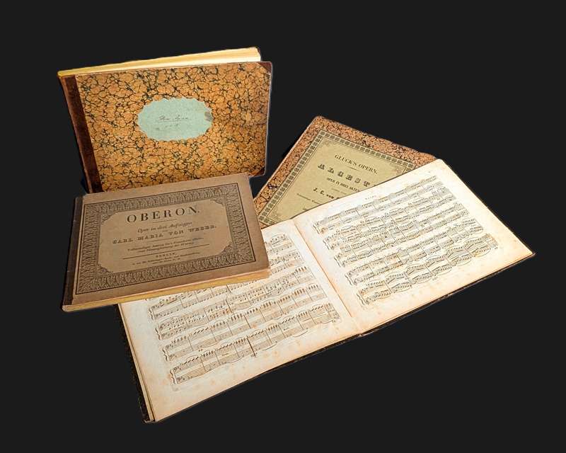 Lot 457, Auction  127, Klavierauszüge, Konvolut von vier Klavierauszügen zu Opern von Mozart, Gluck, v. Weber und Spontini